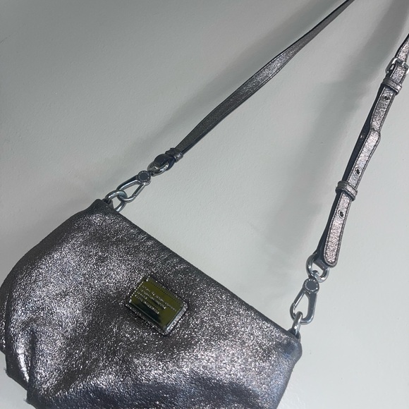 Marc Jacobs Silver Crossbody Bag - Picture 3 of 9